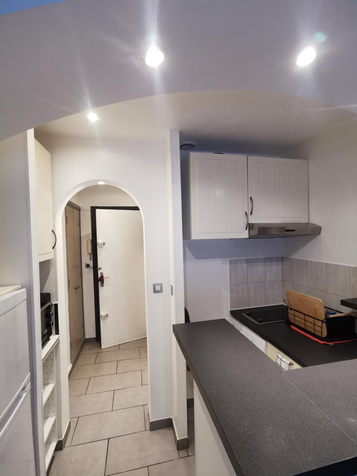 Studio Et Stationnement Offert Centre Hyères Exterior foto